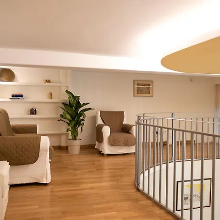 House Domusella * Rome